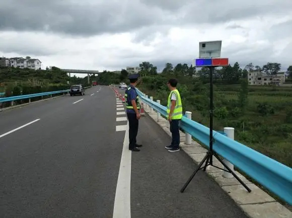 芜湖高速公路钢护栏