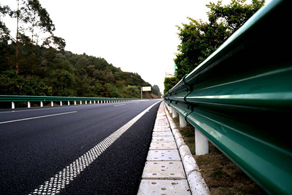 芜湖高速公路护栏的常用类型