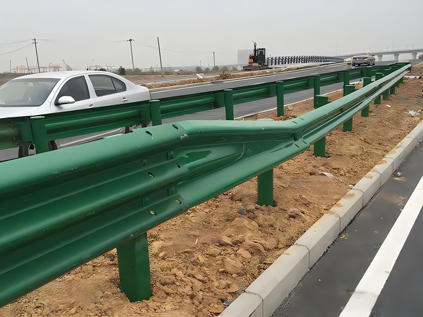 芜湖高速波形护栏板日常维护方案确保道路安全新举措